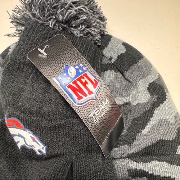 Denver Broncos Athletic Sporty Fan  Camo Theme Hats & Gloves Matching Set Sz OS - Picture 6 of 9